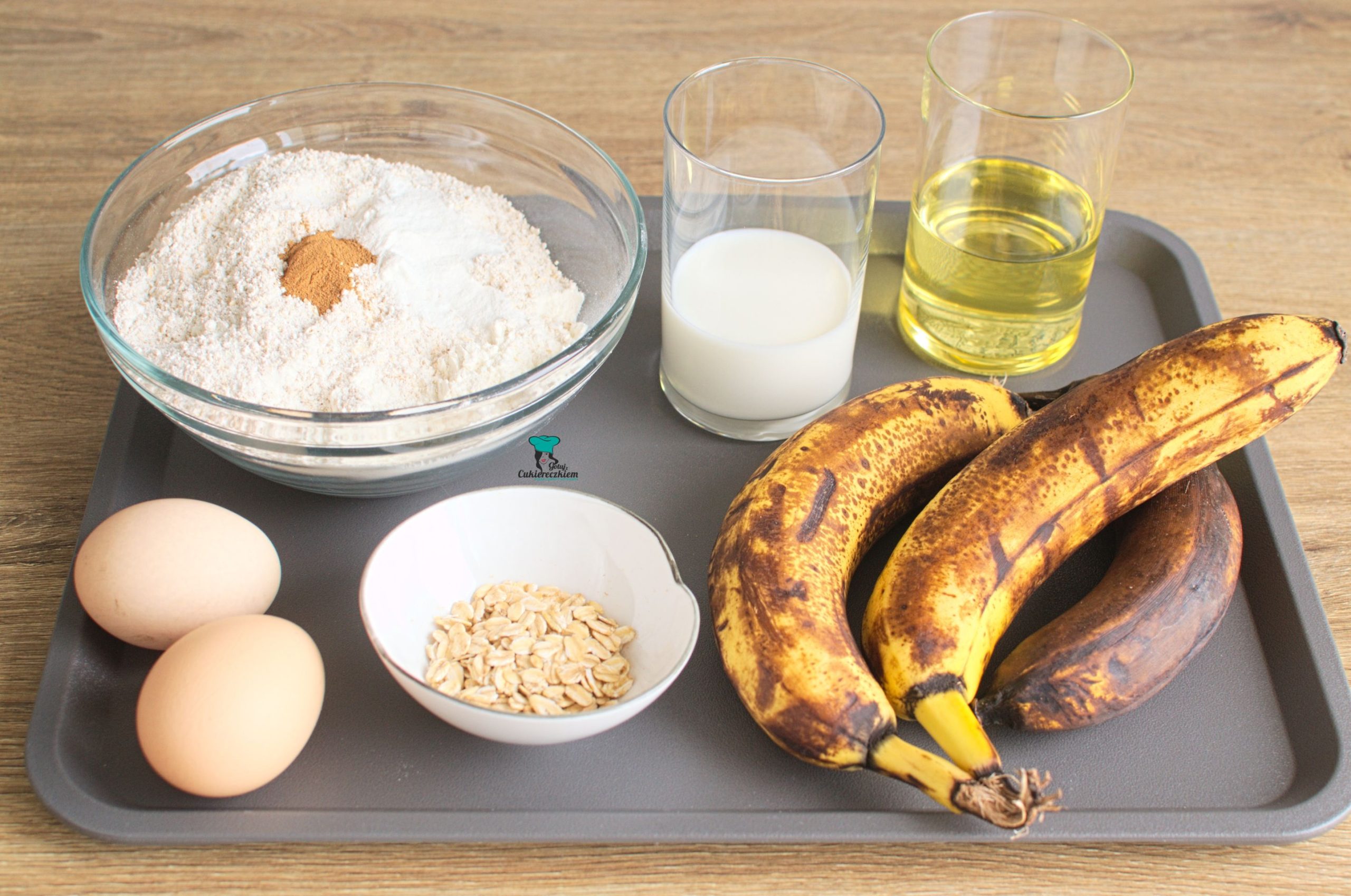 Składniki na bananowe muffinki owsiane