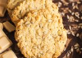 Ciastka owsiane ze słonecznikiem i czekoladą karmelową