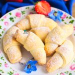 Omlet z pieczarkami, szpinakiem i camembertem
