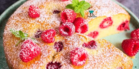 Proste ciasto z malinami na oleju