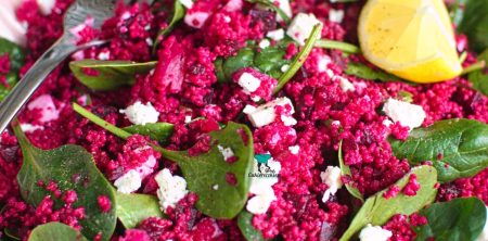 Kuskus z buraczkami i szpinakiem