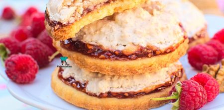 Ciasteczka z malinami i bezą orzechową