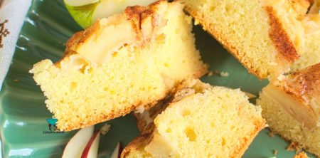 Ciasto z jabłkami i cynamonem