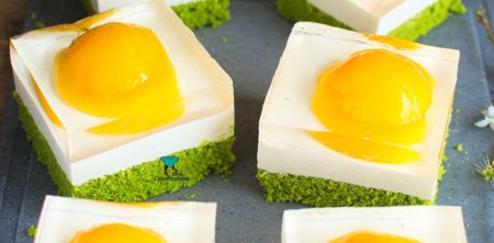 Ciasto jajko sadzone na szpinaku