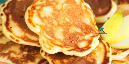 Placki maślankowe z jabłkiem