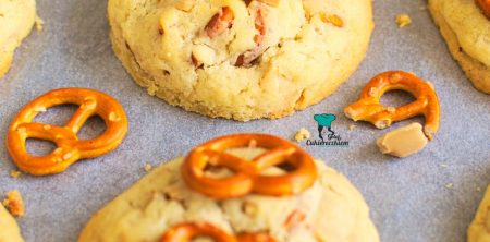 Ciasteczka z precelkami i czekoladą karmelową