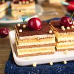 Bułki focaccia z sałatką z tuńczyka