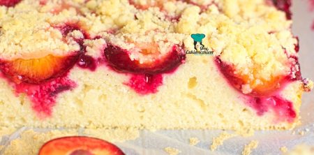 Proste ciasto na maślance ze śliwkami i kruszonką