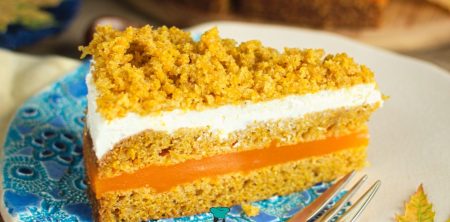 Ciasto dyniowe z kremem i polewą