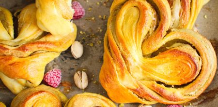 Bułeczki pistacjowe serca