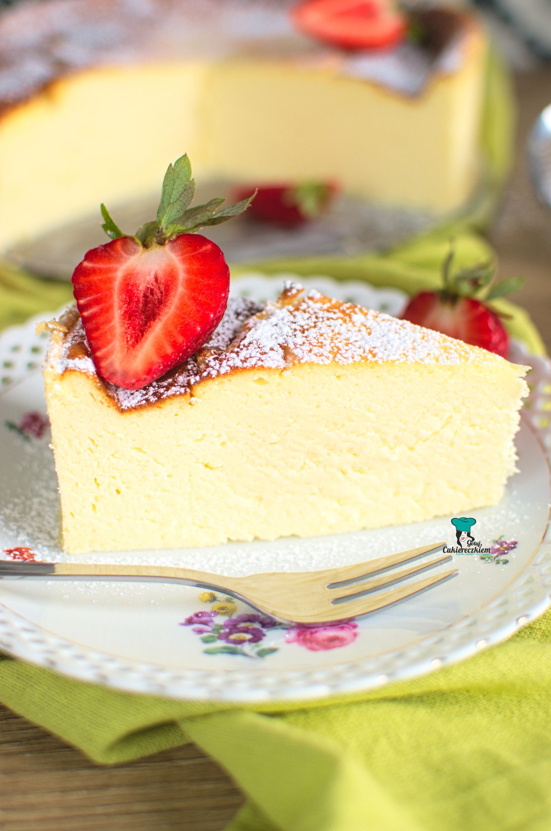 Puszysty sernik z mlekiem skondensowanym