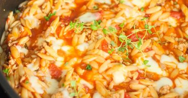 Orzo z mięsem mielonym