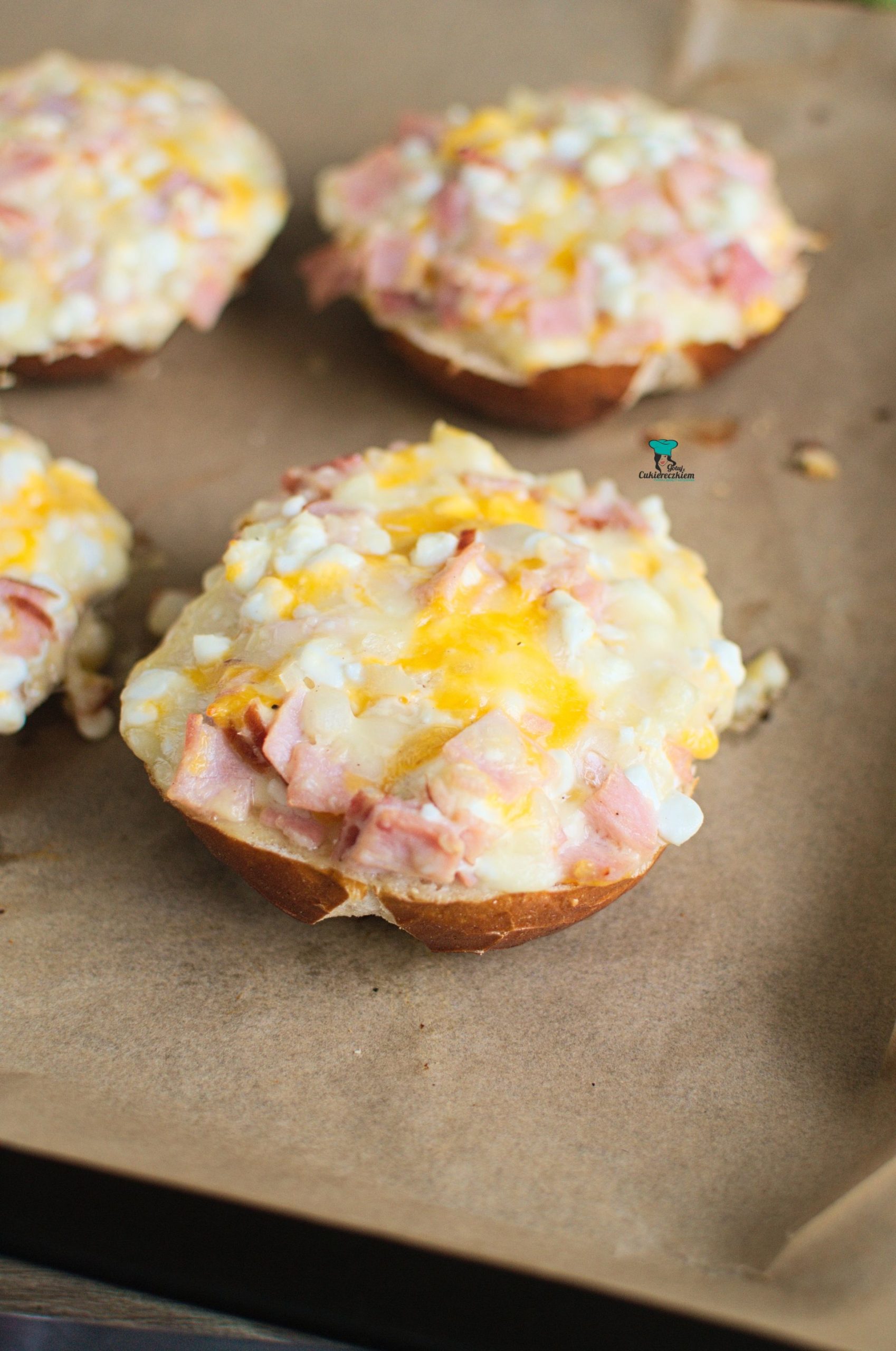 Zapiekane bułeczki proteinowe