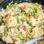 Makaron orzo ze szparagami i kurczakiem