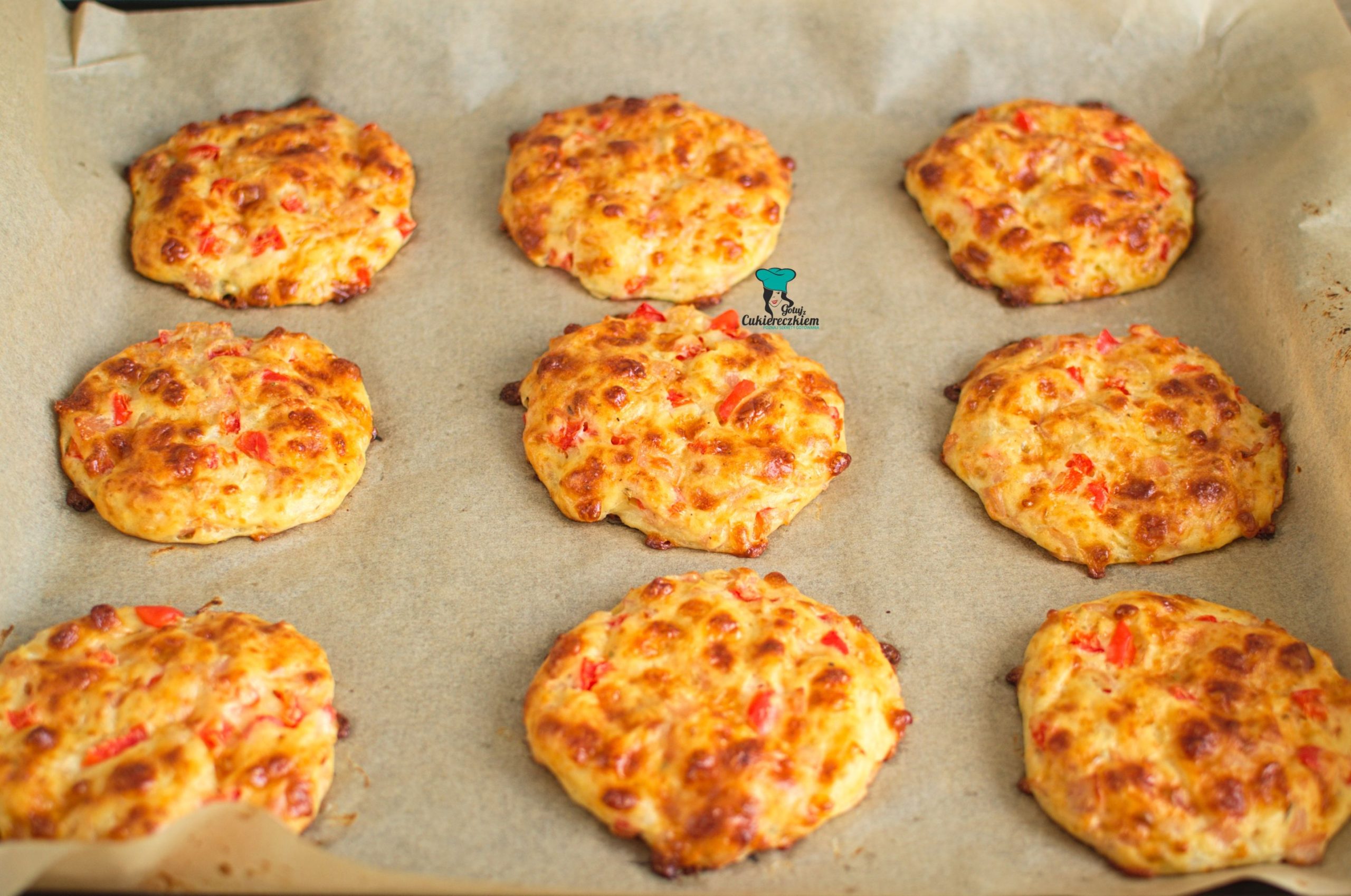 Fit pizzerinki czyli bułeczki twarogowe z piekarnika