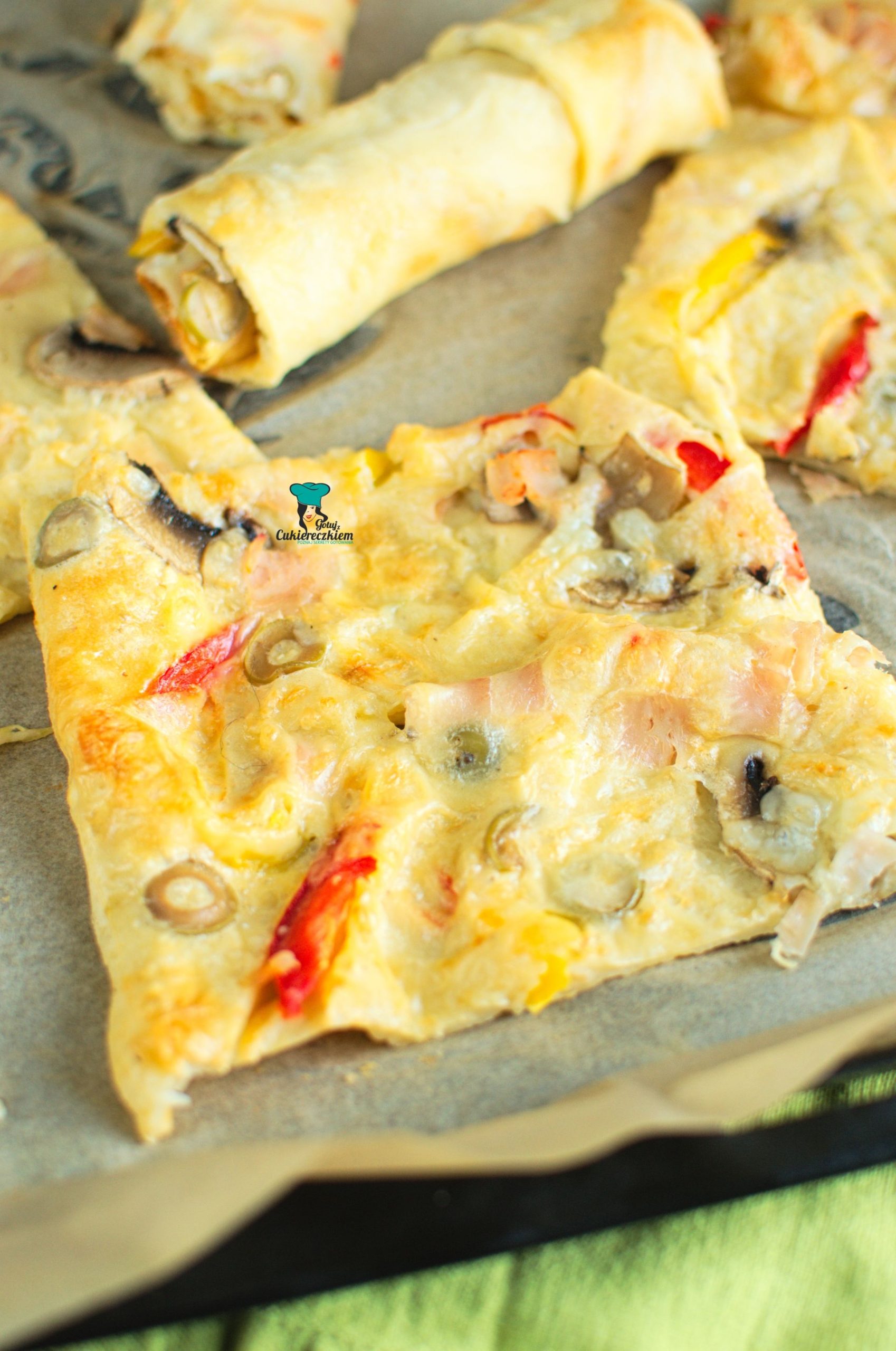 Pieczony naleśnik a'la pizza